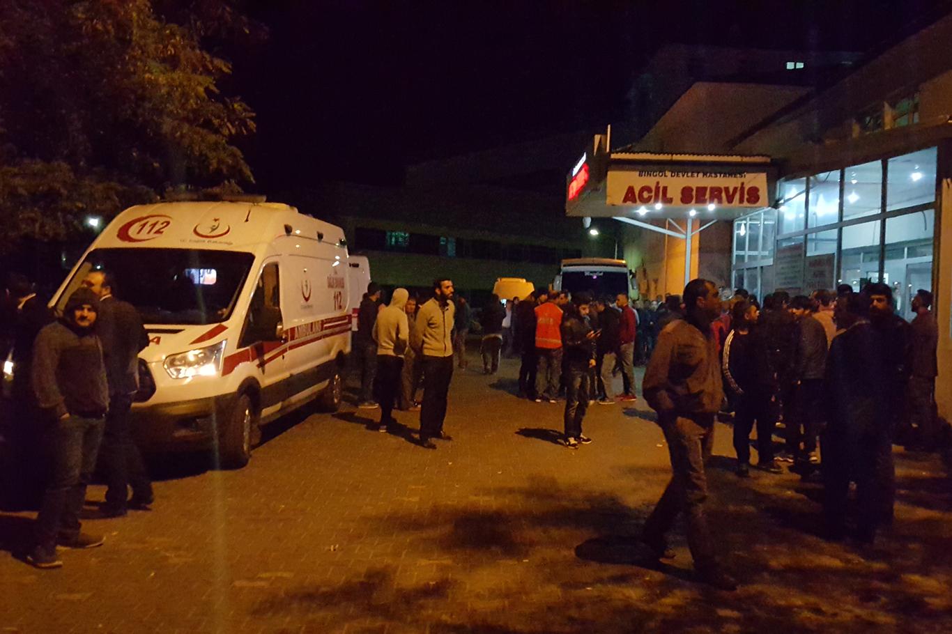 Bingöl’de bombalı saldırı: 1 polis hayatını kaybetti, 20 kişi yaralandı